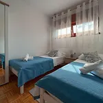 Large Apartment Felicita Near Center