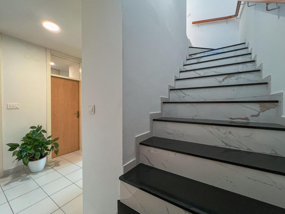 Apartment Large Felicita Near Center